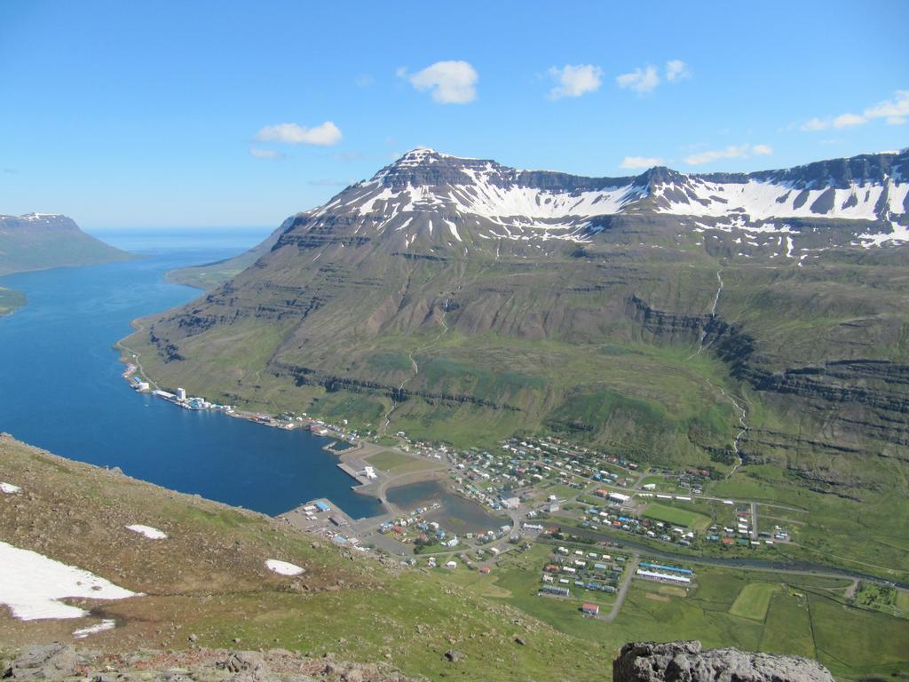 Seydisfjoerdur Apartment Seyðisfjörður Bagian luar foto